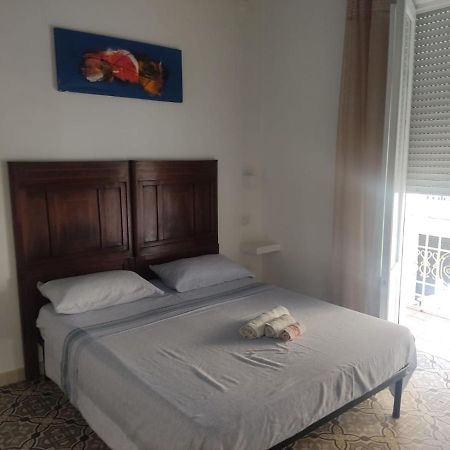 B&B Le Muse Кротоне Екстериор снимка