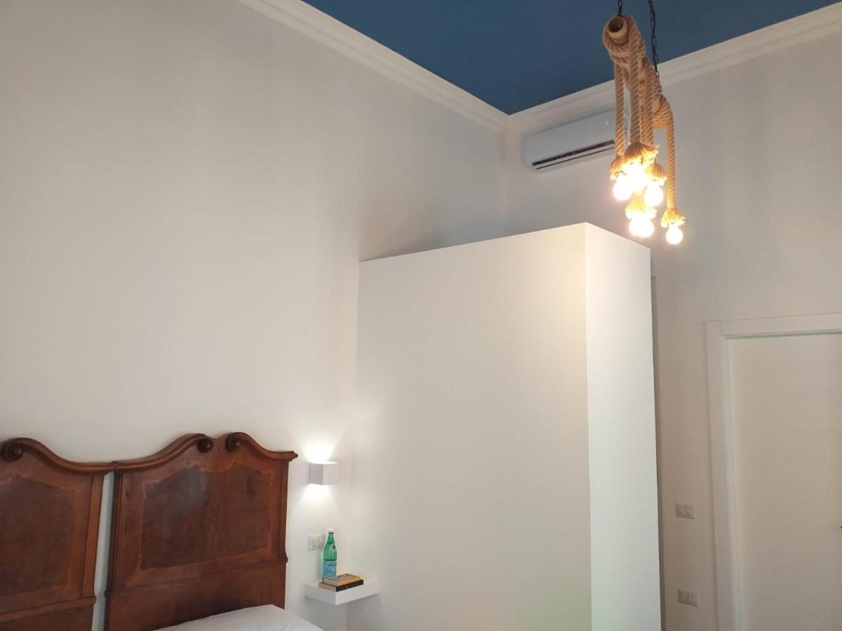 B&B Le Muse Кротоне Екстериор снимка