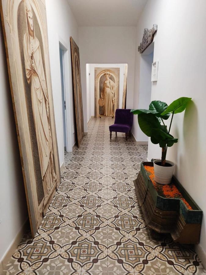 B&B Le Muse Кротоне Екстериор снимка