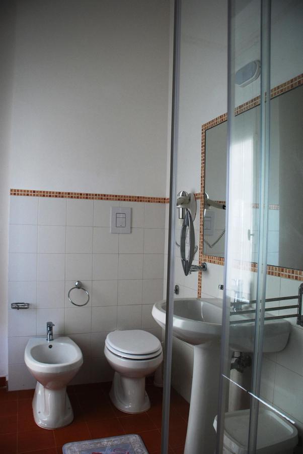 B&B Le Muse Кротоне Екстериор снимка