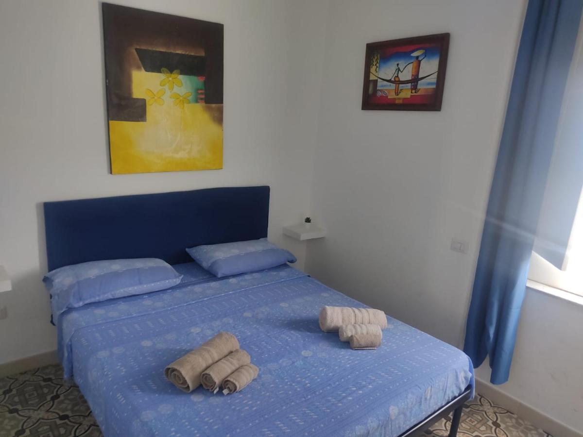 B&B Le Muse Кротоне Екстериор снимка